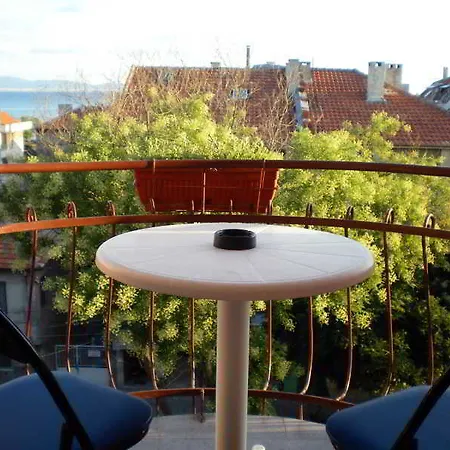 Konukevi Private Trakiets